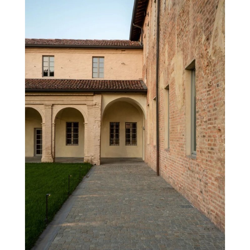 Delta Light Elbo Asymmetric P 60 garden lamp