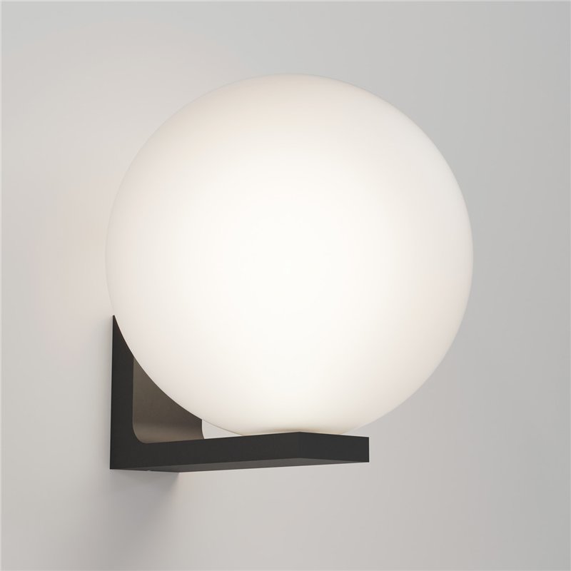 Delta Light OONO W L Wall lamp