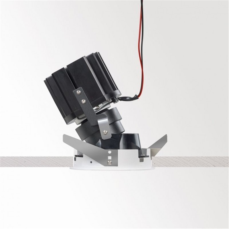 Delta Light iMAX II SQUARE ADJUSTABLE MP Recessed spot