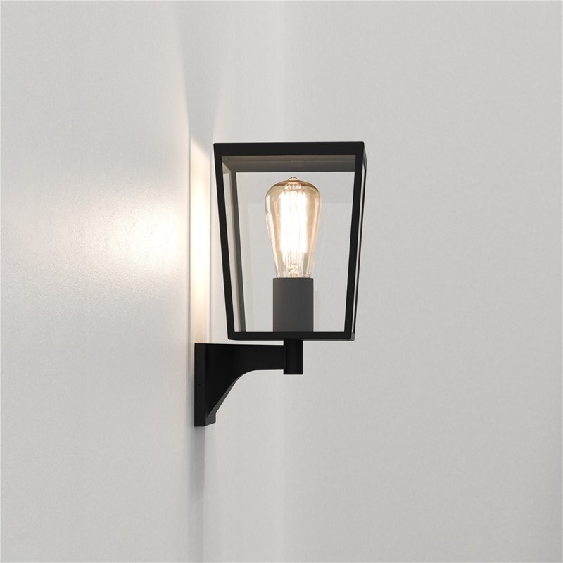 Astro Farringdon | Wall lamp