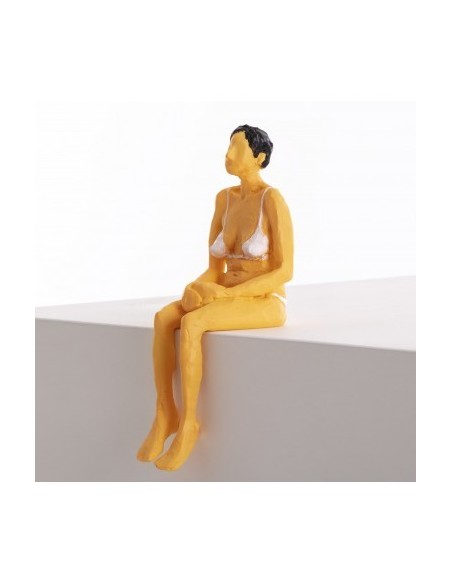 SELETTI Love is a verb - penelope resin statuette